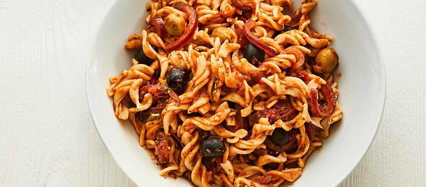 Fusilli with Pesto, Tomato and Basil Sauce 