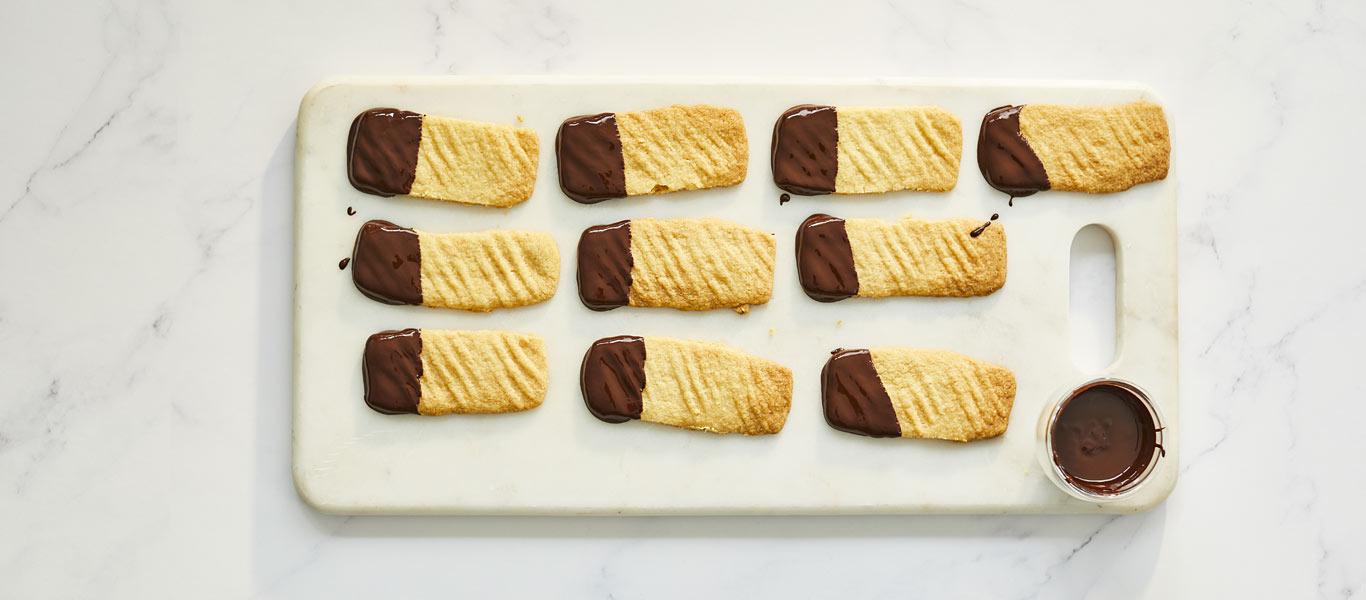 Ginger Shortbread Fingers with Chocolate