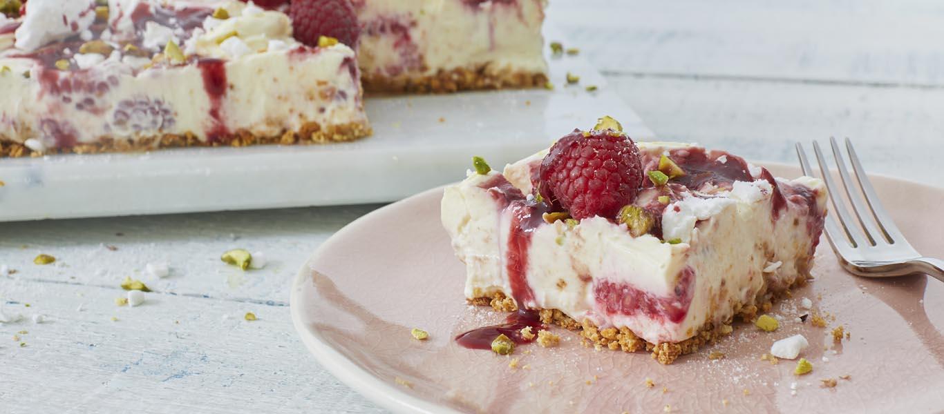 Eton Mess Cheesecake